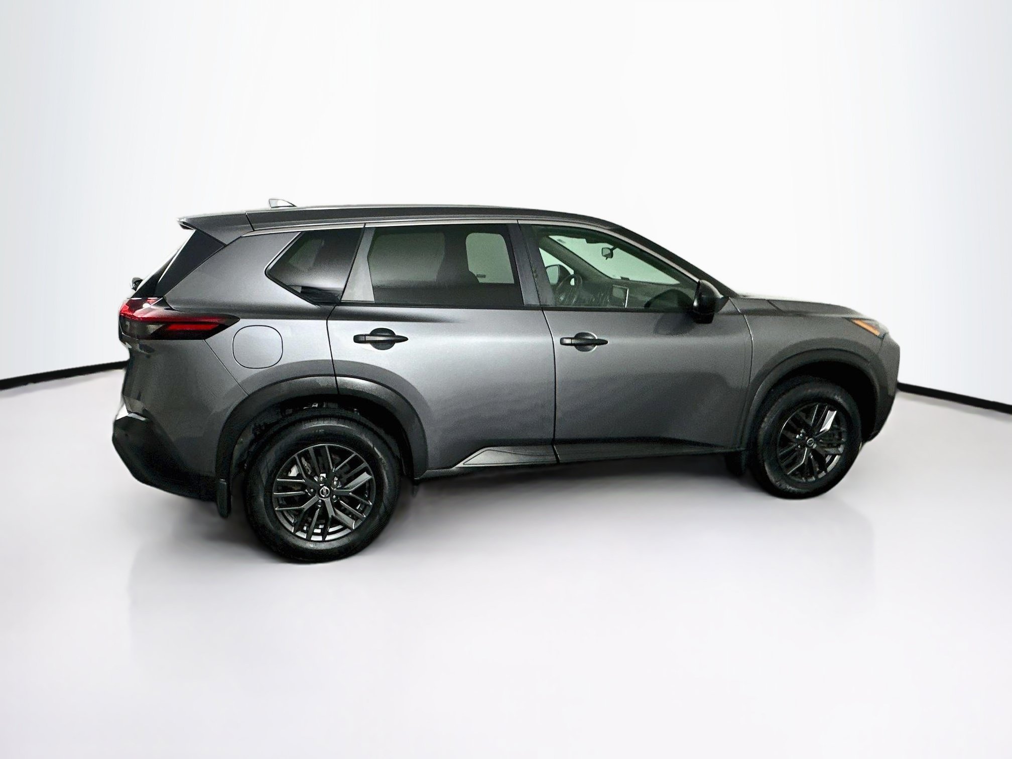 Used 2021 Nissan Rogue S FWD image 10