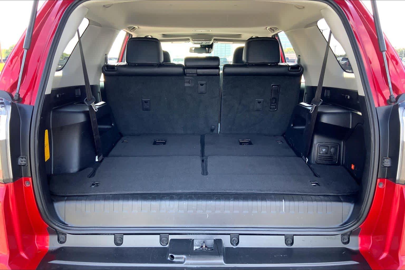 Used 2020 Toyota 4Runner Limited RWD image 34