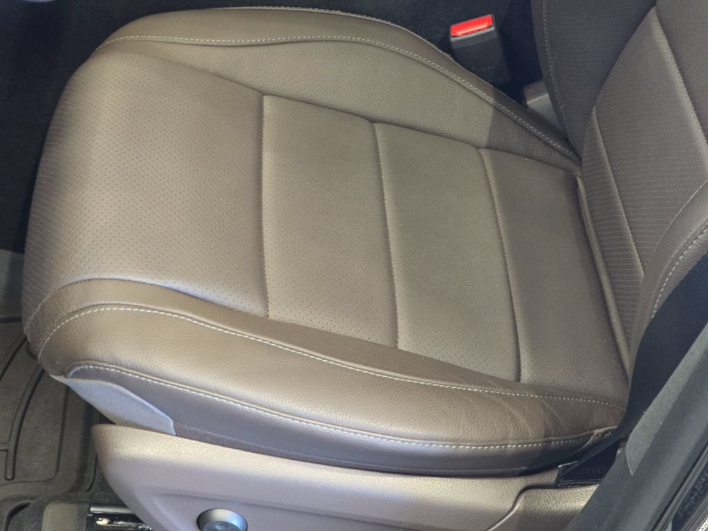 Used 2021 Mercedes-Benz GLS 450 4MATIC image 32
