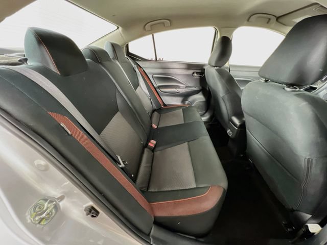 Used 2024 Nissan Versa SR FWD image 40