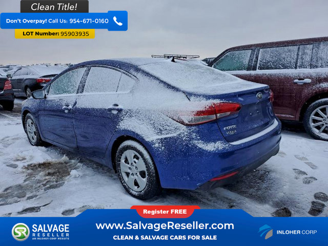 Used 2017 Kia Forte LX image 3