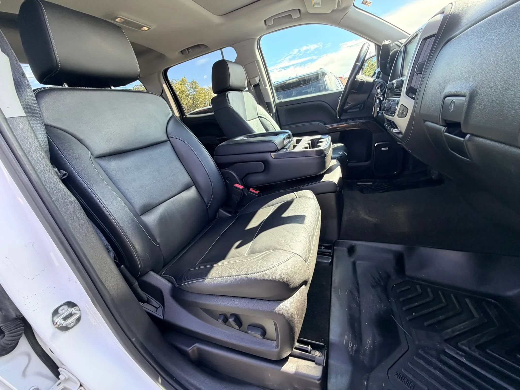 Used 2018 GMC Sierra 1500 SLT w/ SLT Premium Package AWD/4WD image 25