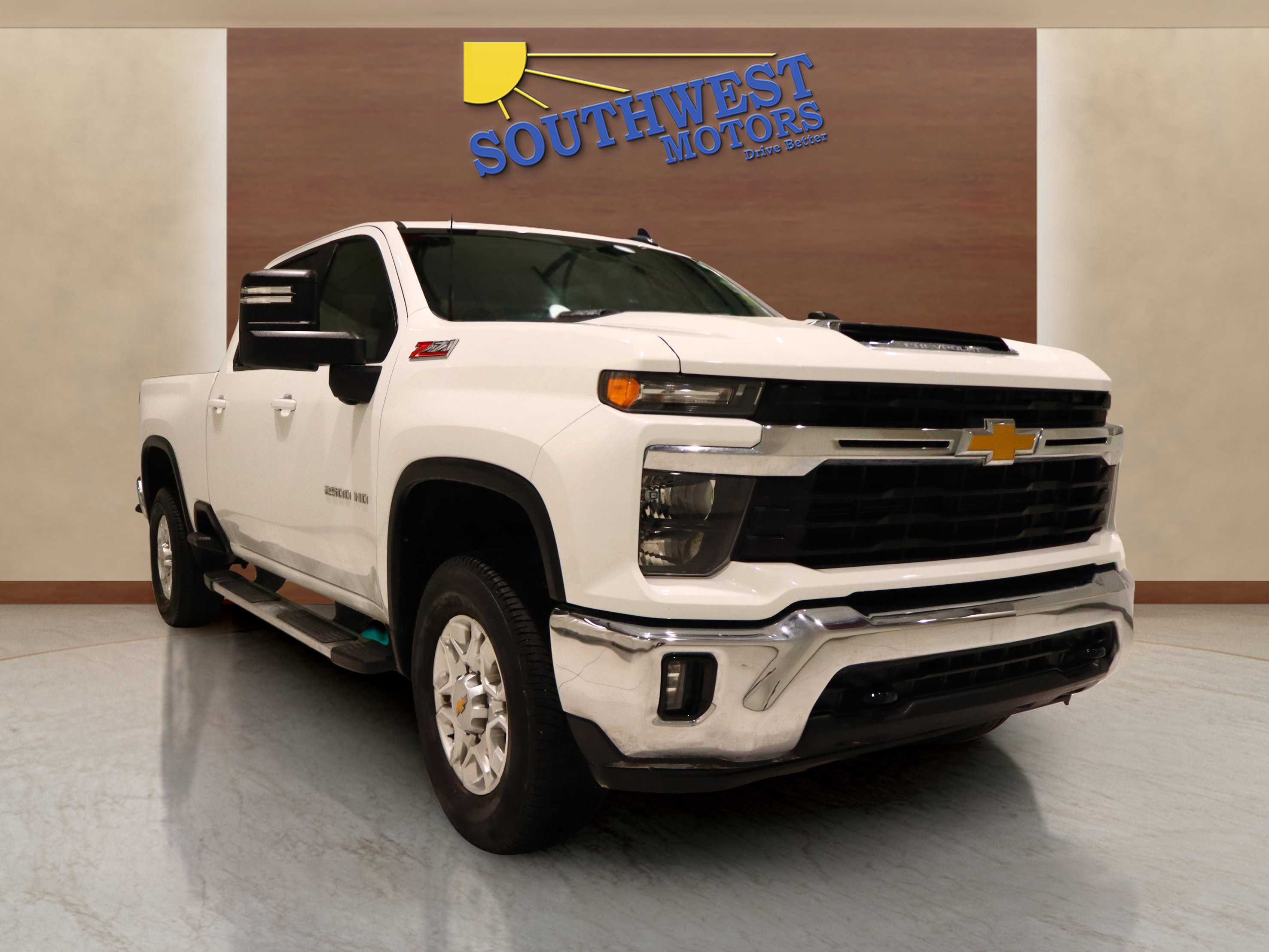 Used 2024 Chevrolet Silverado 2500 LT image 5