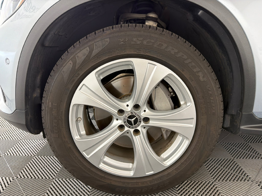 Used 2018 Mercedes-Benz GLC 300 image 11