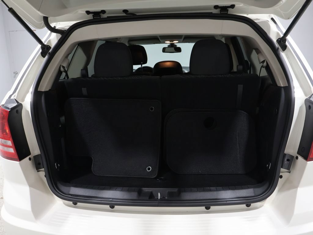 Used 2018 Dodge Journey SE w/ Blacktop Package image 4