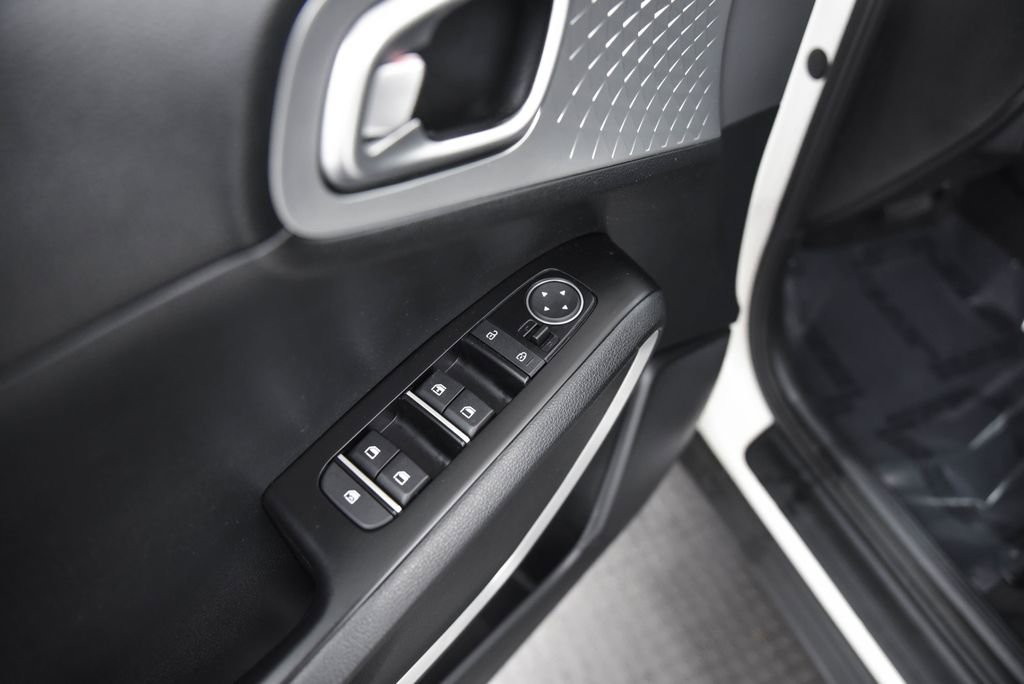 Used 2024 Kia Soul LX w/ Option Group 015 image 12