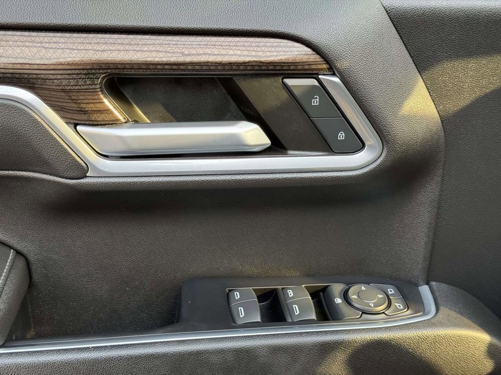 Used 2022 Chevrolet Silverado 1500 RST image 18