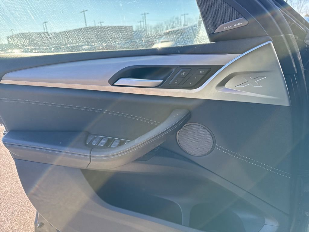 Used 2023 BMW X4 xDrive30i w/ Premium Package image 17