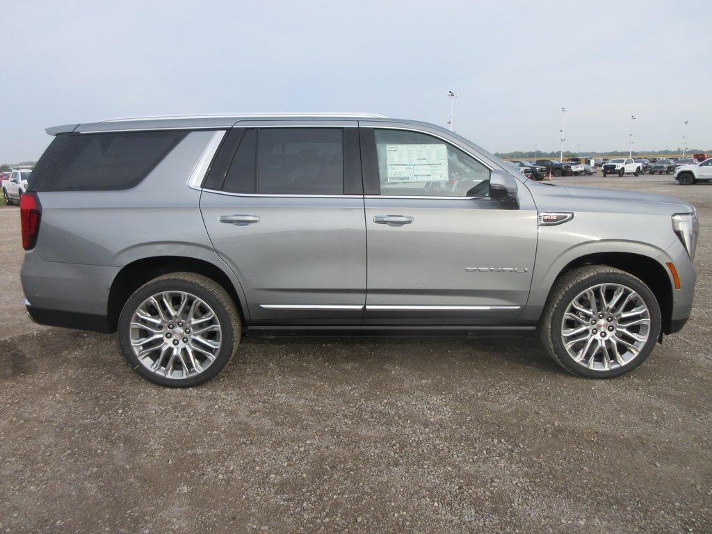 New 2026 GMC Yukon Denali w/ Denali Reserve Package image 3