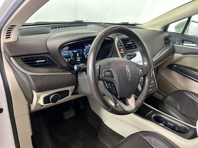 Used 2017 Lincoln MKC Reserve image 14
