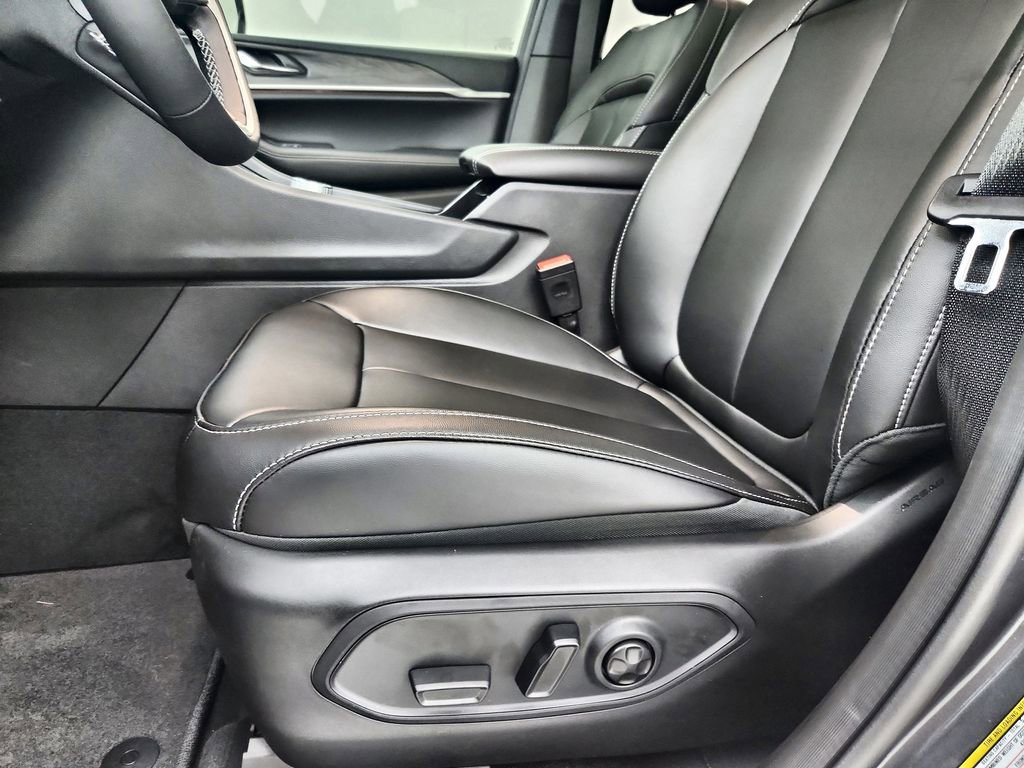 New 2025 Jeep Grand Cherokee Limited image 20