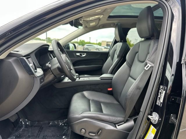 Certified 2023 Volvo XC60 B5 Core w/ Climate Package AWD/4WD image 17