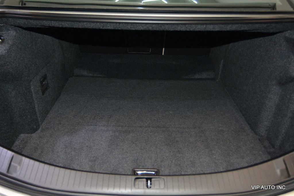 Used 2013 Cadillac XTS Luxury w/ Driver Awareness Package image 33