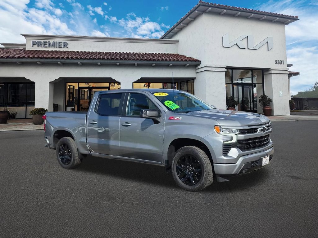 Used 2024 Chevrolet Silverado 1500 RST w/ Convenience Package II AWD/4WD image 2