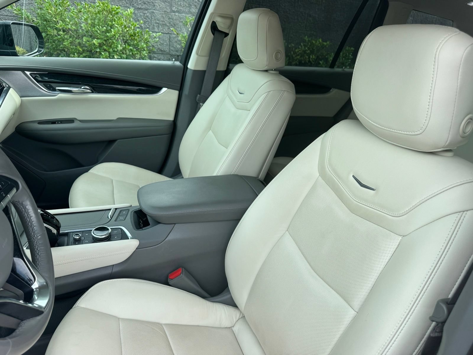 Certified 2021 Cadillac XT6 Premium Luxury AWD/4WD image 22