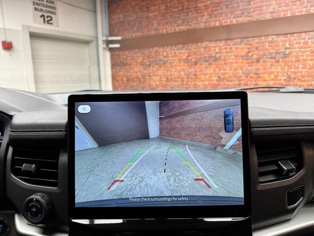 Certified 2022 Ford Expedition XLT image 6