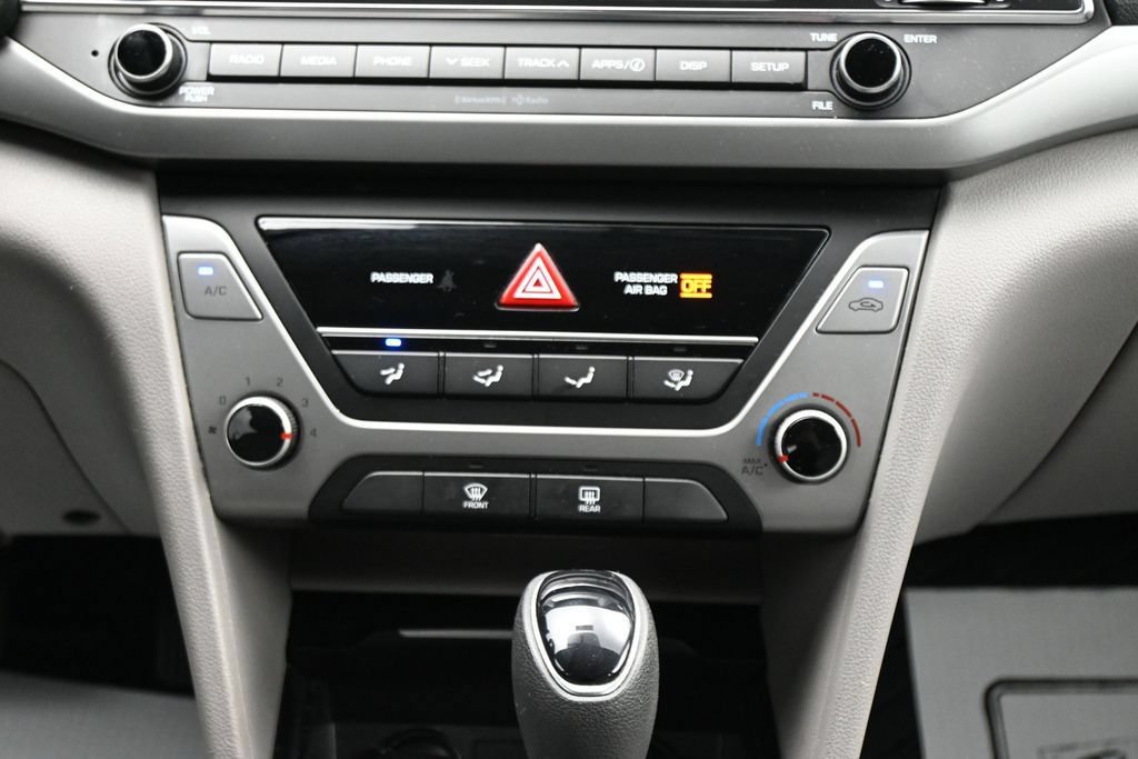 Used 2018 Hyundai Elantra SEL FWD image 21