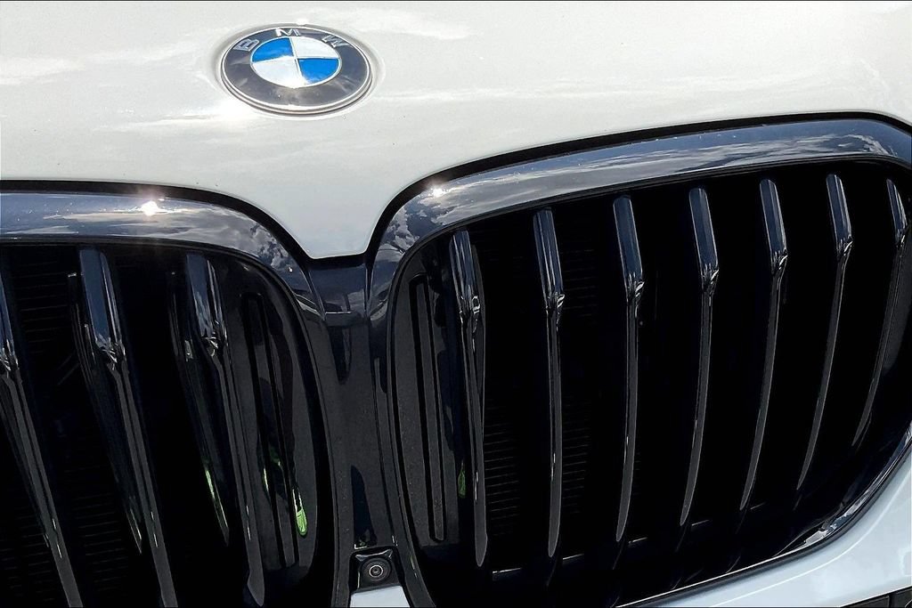 Used 2023 BMW X5 sDrive40i w/ M Sport Package RWD image 24
