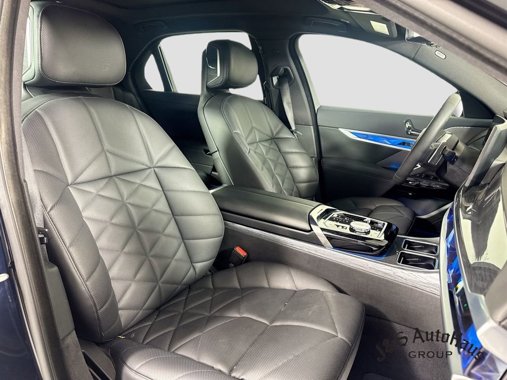 Used 2023 BMW 740i RWD image 35