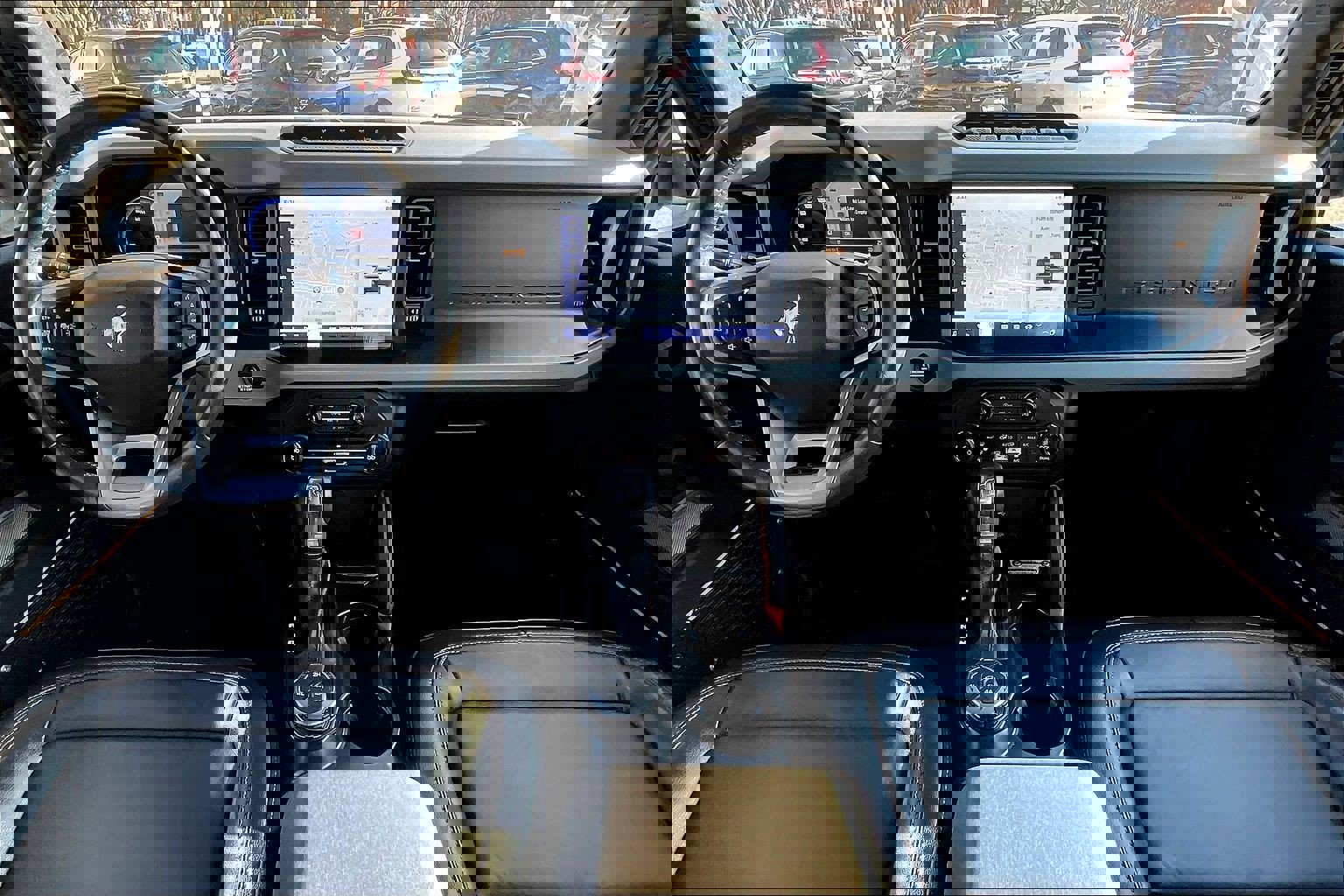 Used 2023 Ford Bronco Badlands image 15