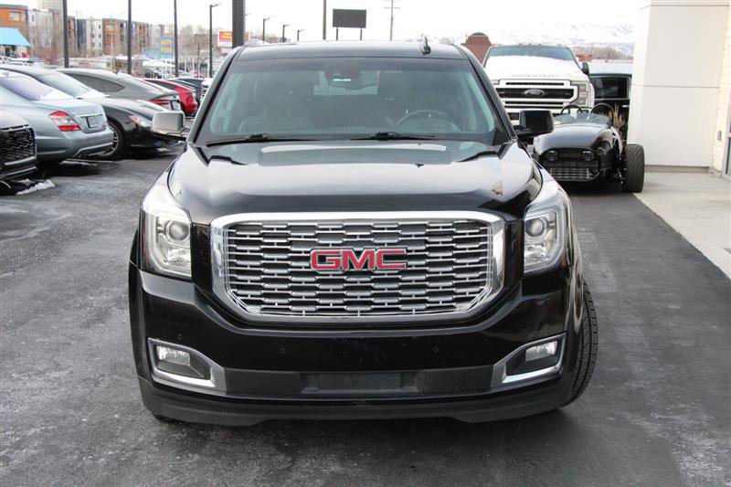 Used 2018 GMC Yukon XL Denali w/ Open Road Package image 3