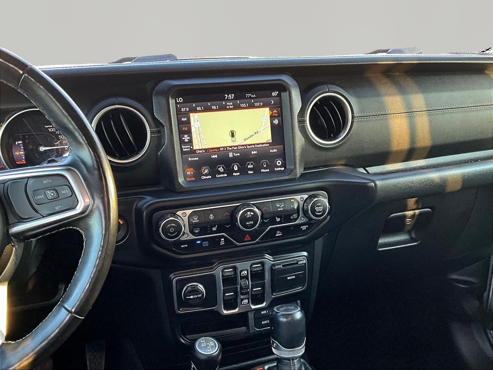 Used 2022 Jeep Wrangler Unlimited Sahara w/ Cold Weather Group AWD/4WD image 9