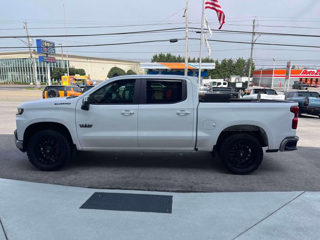 Used 2019 Chevrolet Silverado 1500 LT w/ Texas Edition image 6