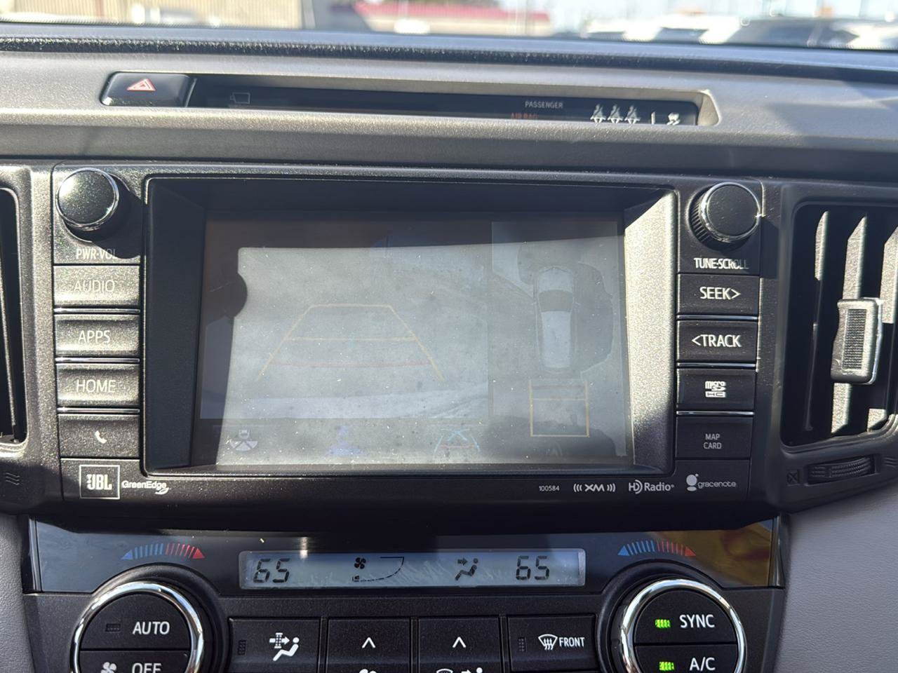 Used 2018 Toyota RAV4 Platinum FWD image 21