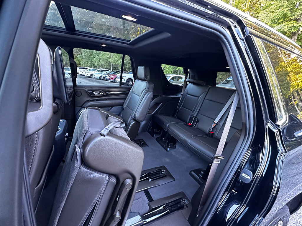 Used 2021 GMC Yukon Denali w/ Denali Ultimate Package image 20