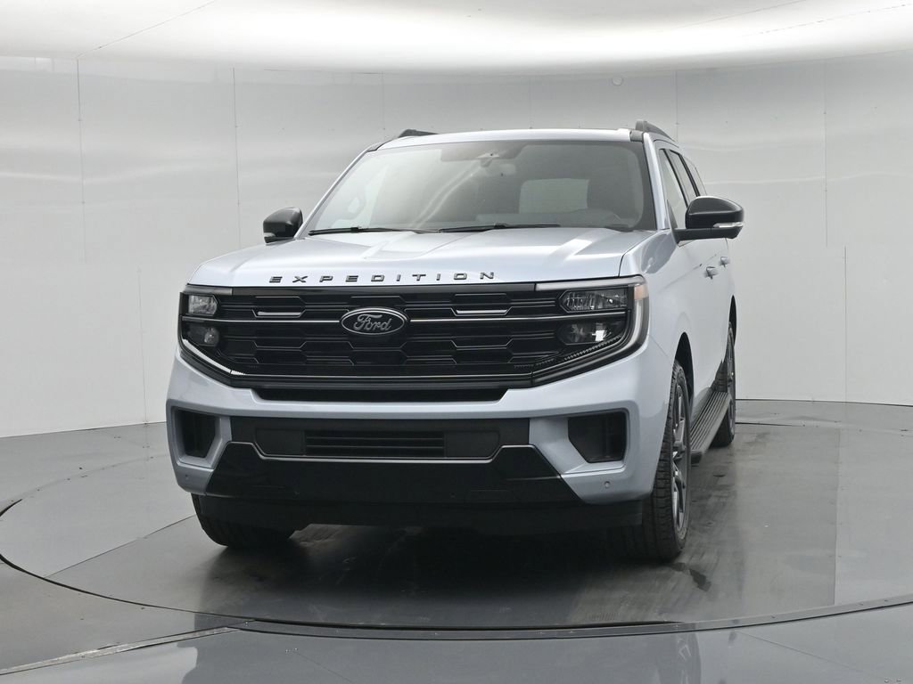 New 2026 Ford Expedition Platinum w/ Stealth Appearance Package AWD/4WD image 58