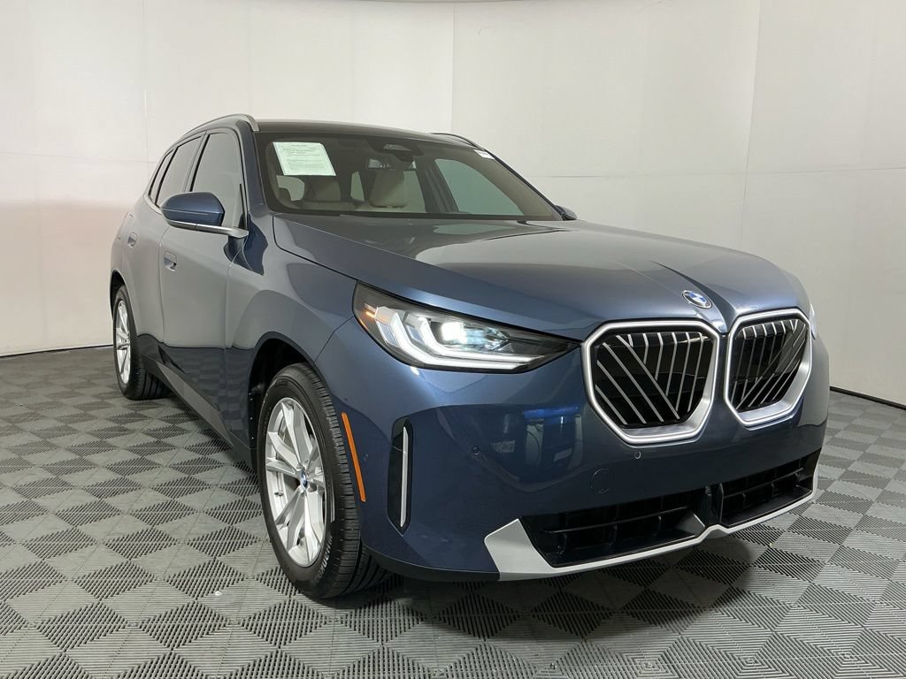 Certified 2025 BMW X3 xDrive30i w/ Convenience Package AWD/4WD image 3