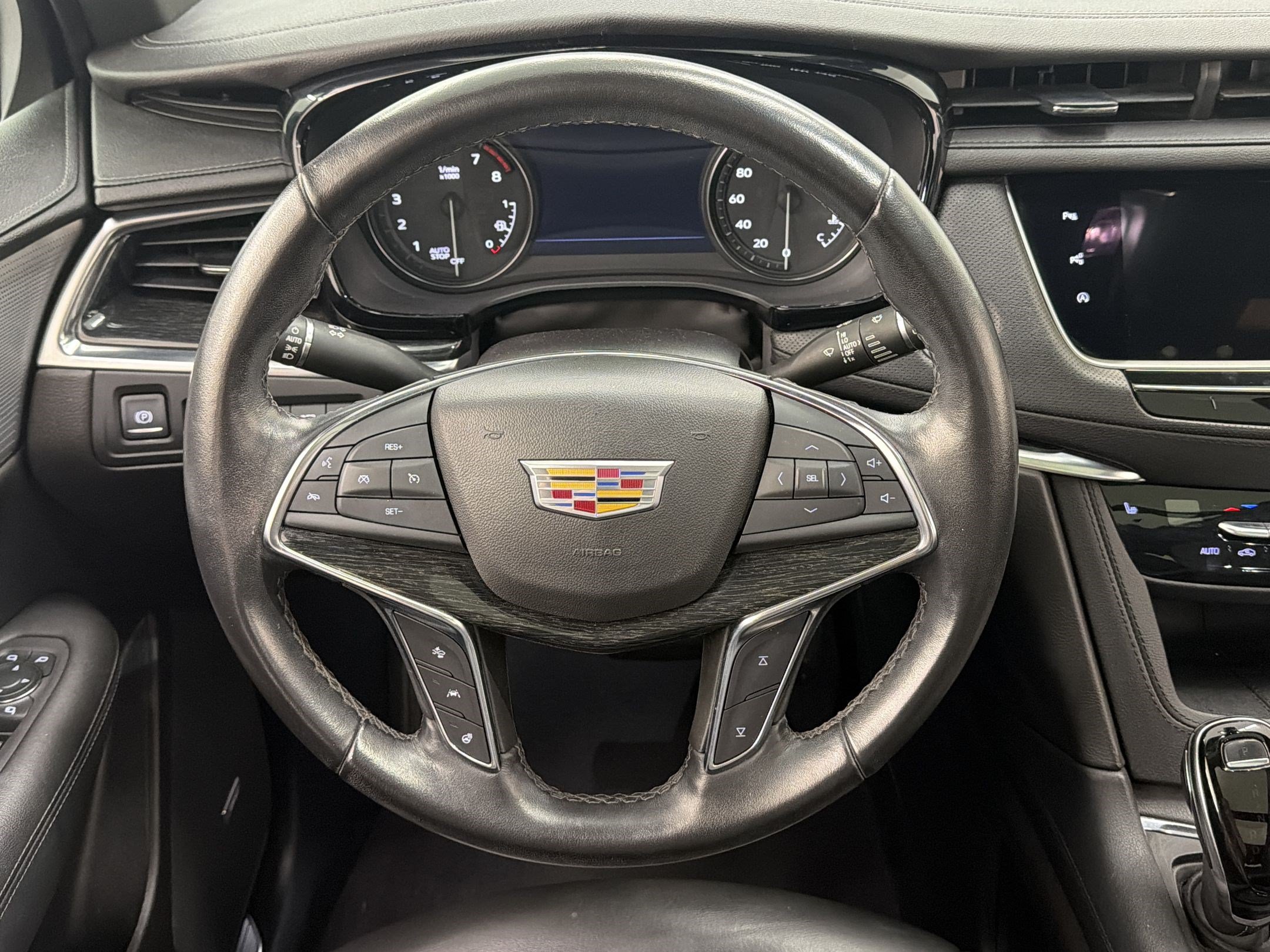 Used 2022 Cadillac XT5 Premium Luxury w/ Technology Package FWD image 11