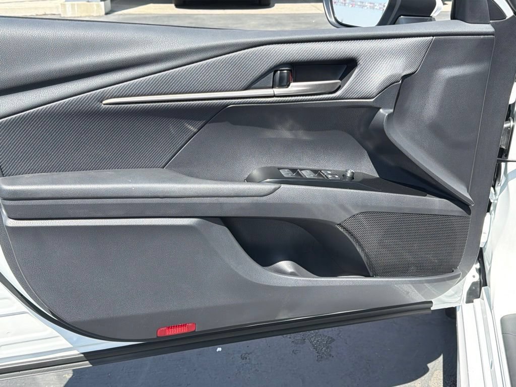 New 2026 Toyota Camry SE FWD image 18