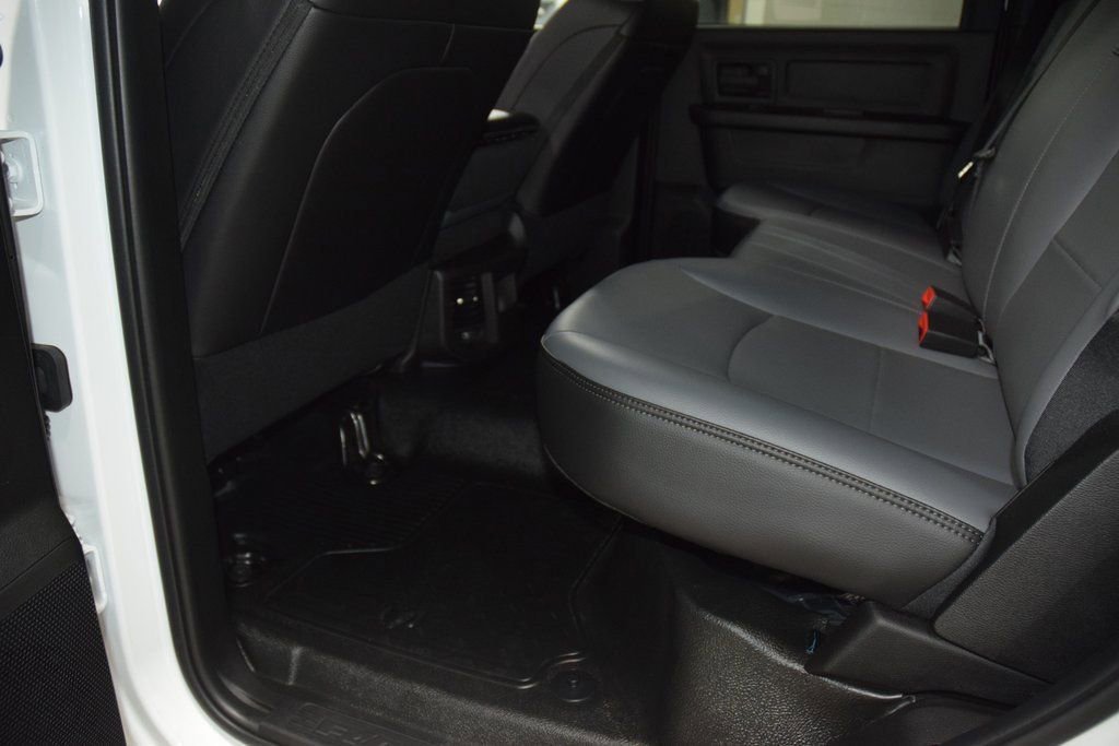 Used 2025 RAM 5500 Tradesman w/ Safety Group image 33