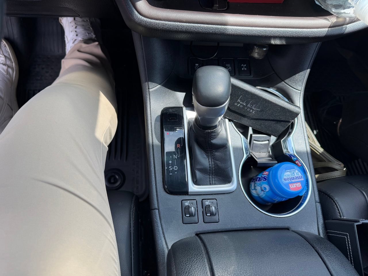 Used 2019 Toyota Highlander XLE AWD/4WD image 6