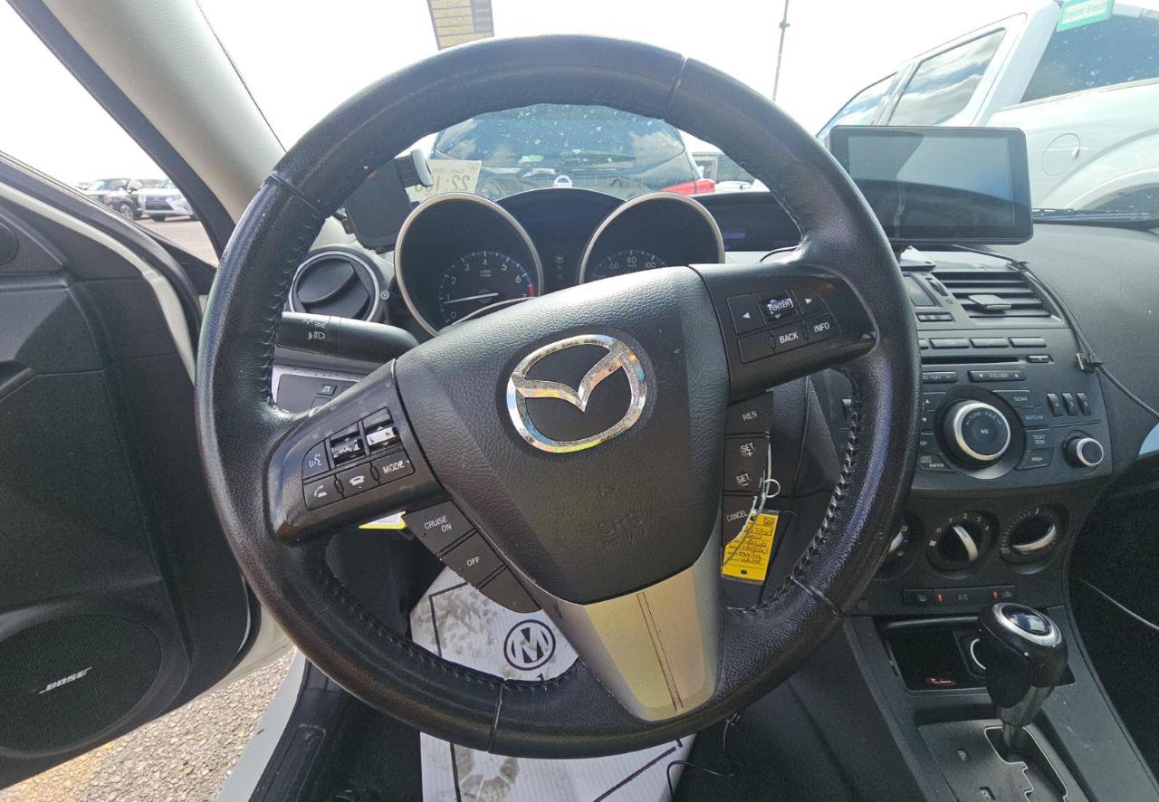 Used 2012 MAZDA MAZDA3 i Touring FWD image 11