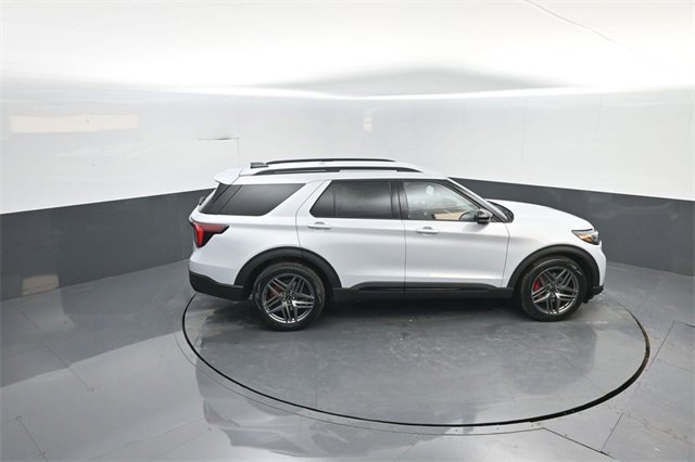New 2026 Ford Explorer ST image 27