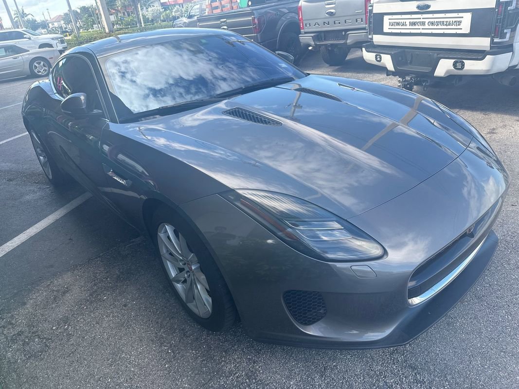 Used 2018 Jaguar F-TYPE Coupe image 9