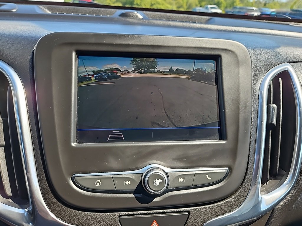 Used 2020 Chevrolet Equinox LT image 18