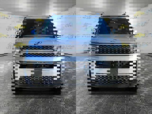 Used 2024 Hyundai Santa Fe Calligraphy image 2