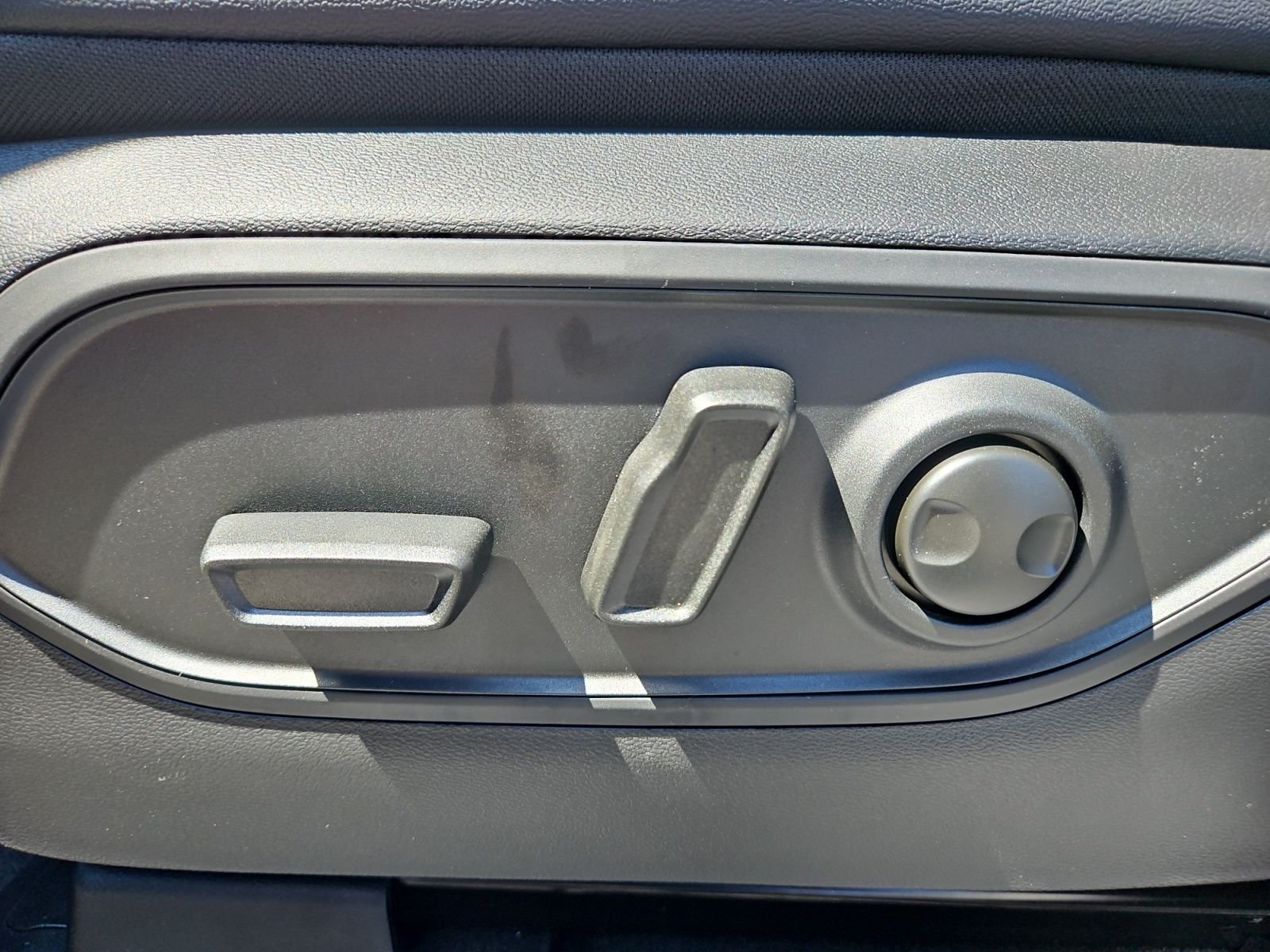 New 2026 Jeep Cherokee Limited AWD/4WD image 21