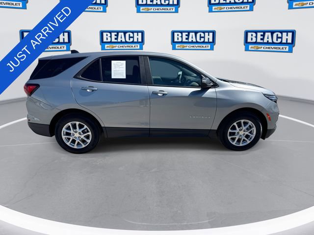 Used 2024 Chevrolet Equinox LS w/ LS Convenience Package image 9