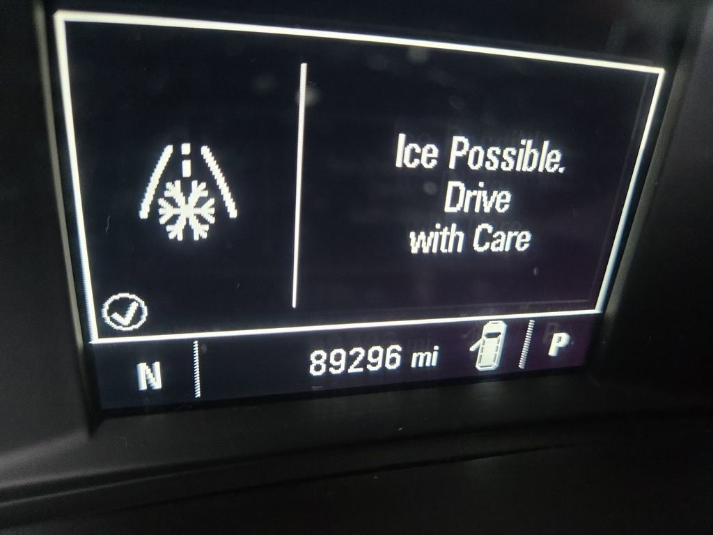 Used 2020 Chevrolet Equinox LS image 13