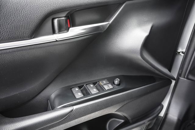 Used 2019 Toyota Camry SE w/ Audio Package FWD image 12