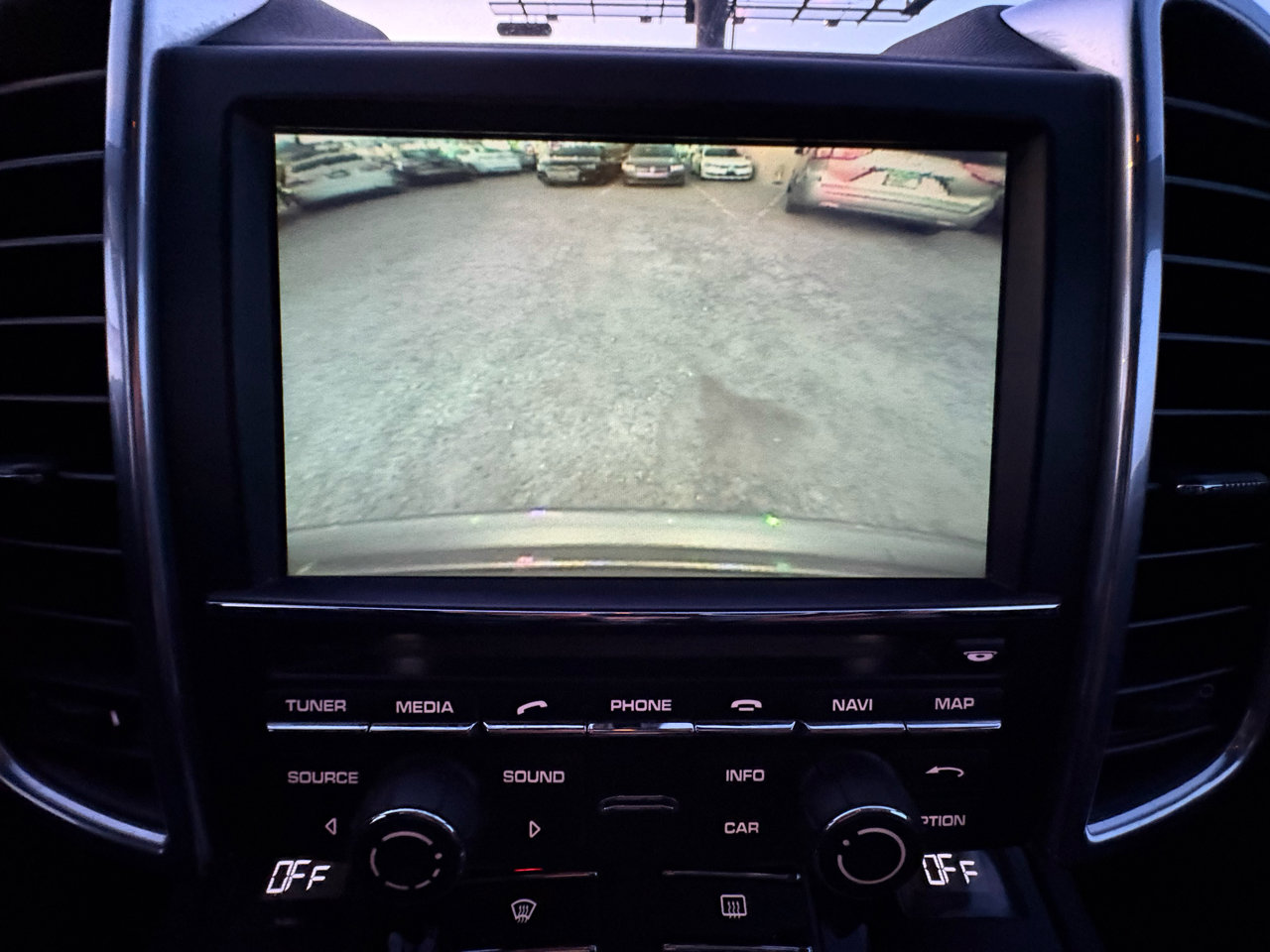 Used 2013 Porsche Cayenne S image 35