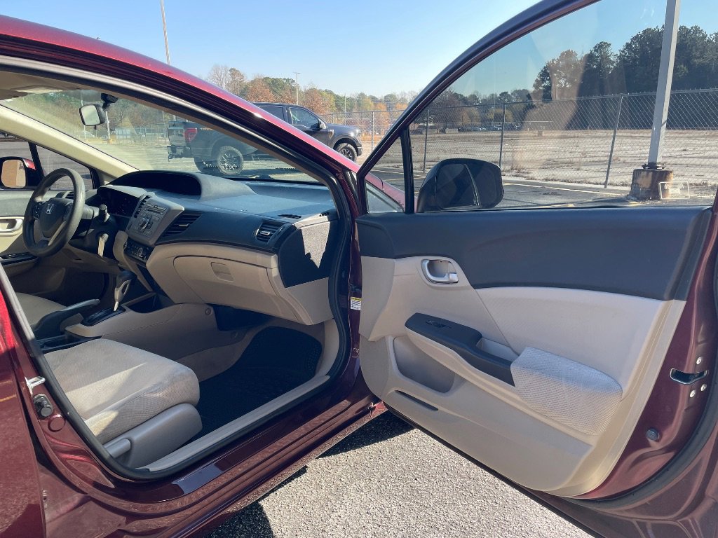 Used 2012 Honda Civic LX image 18