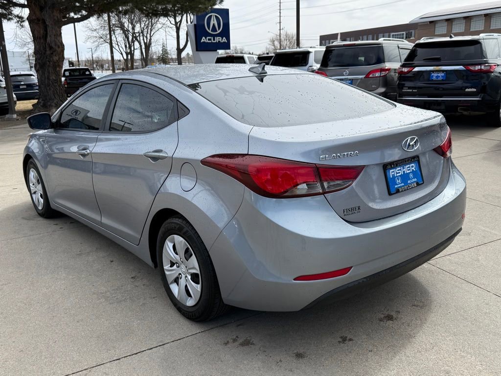 Used 2016 Hyundai Elantra SE image 6