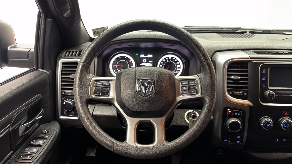 Used 2024 RAM 1500 Warlock AWD/4WD image 25