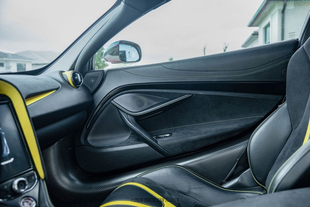 Used 2020 McLaren 720S Performance RWD image 39