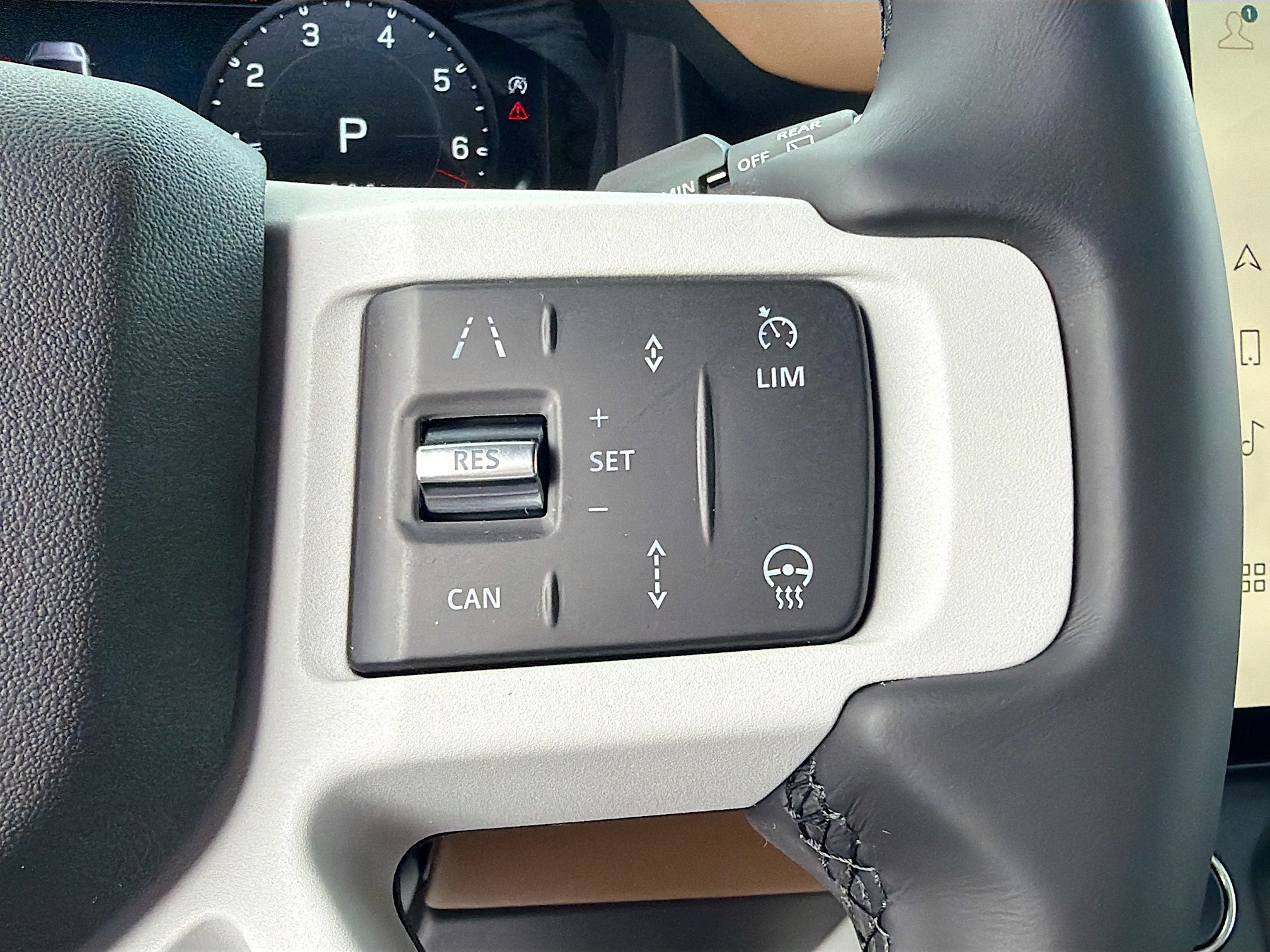 New 2026 Land Rover Defender 110 X-Dynamic SE AWD/4WD image 38